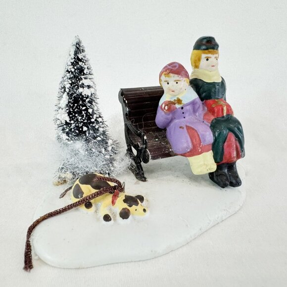 LEMAX Village Collection Porcelain Park Bench People Dog Snow Dickensvale 53148 - Picture 1 of 5